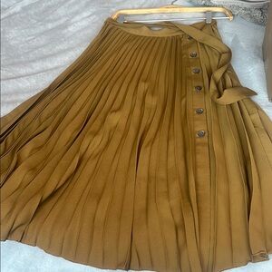 Zara élégante Midi A-Line Skirt with Tie Front